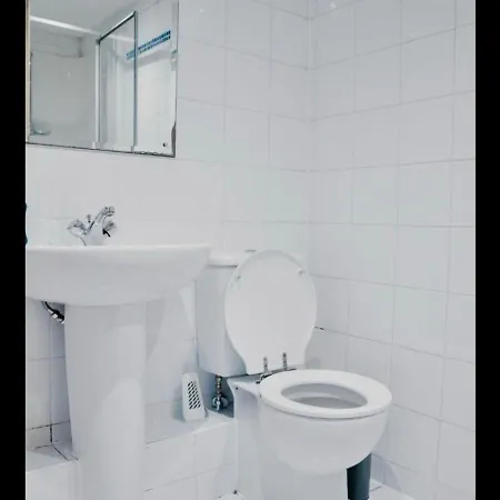 Daire The Comfort Hub - Train Station *