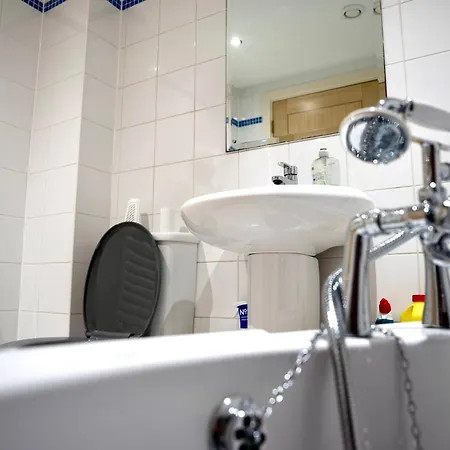 The Comfort Hub - Train Station Daire Leeds (West Yorkshire)